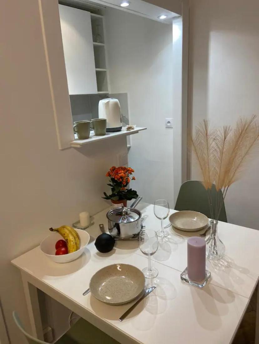 Appartement Moderne Quartier Saint Lazare Париж Екстериор снимка