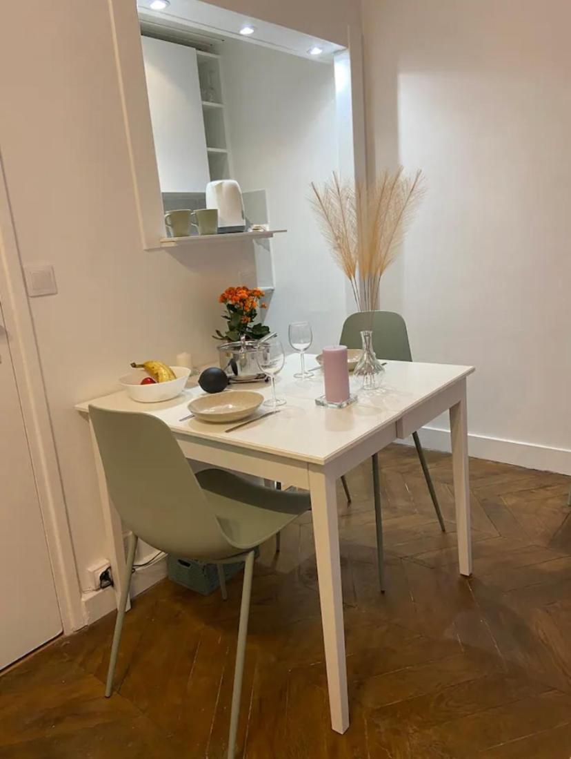 Appartement Moderne Quartier Saint Lazare Париж Екстериор снимка